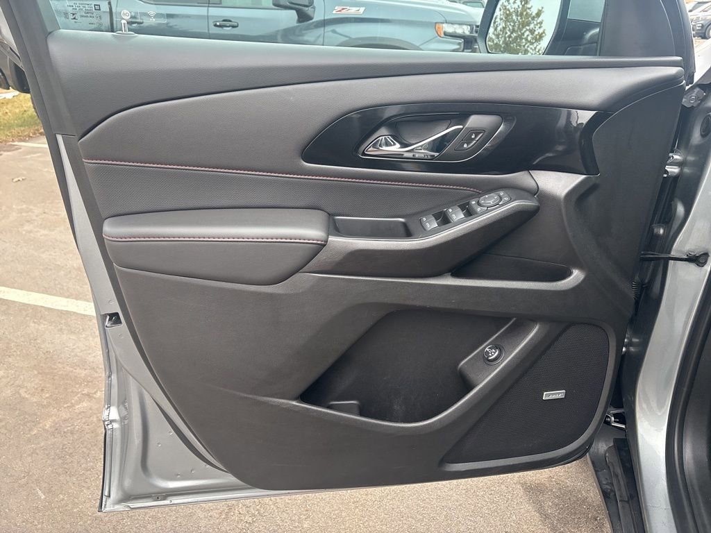 Used 2023 Chevrolet Traverse RS w/ LPO, Floor Liner Package image 16