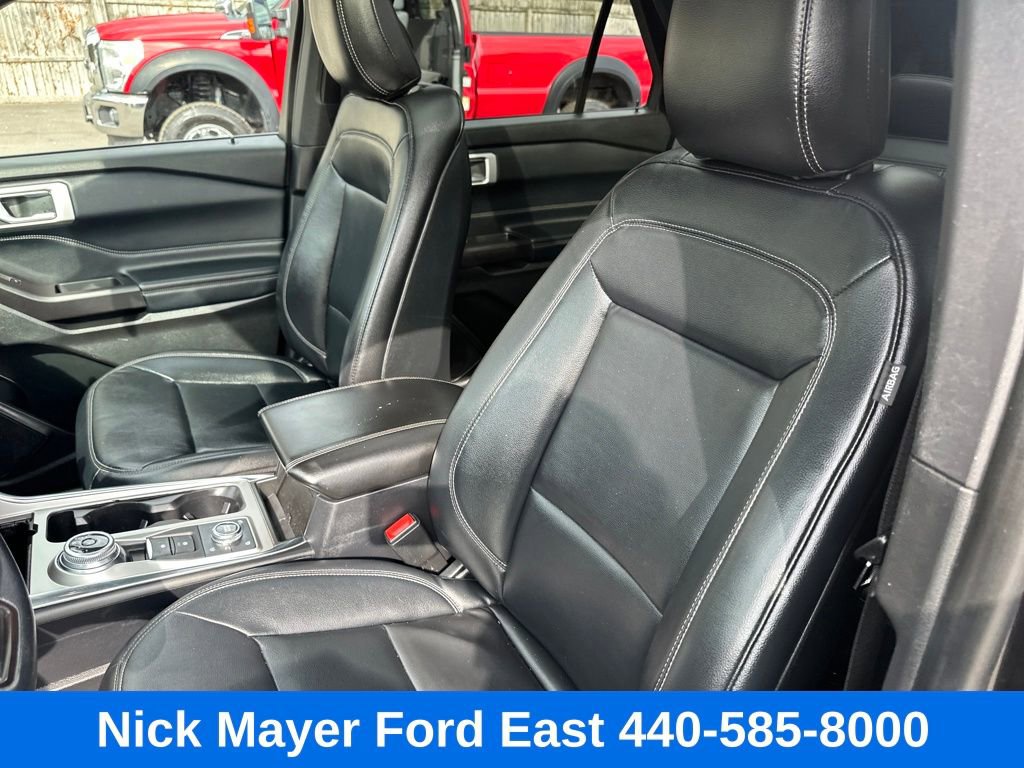 Used 2020 Ford Explorer XLT w/ Equipment Group 202A image 32
