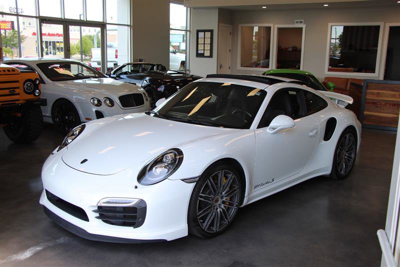 Used 2015 Porsche 911 Turbo S AWD/4WD image 44