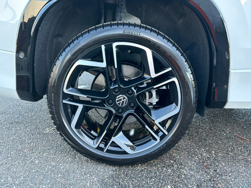 Used 2026 Volkswagen Tiguan SEL R-Line image 48