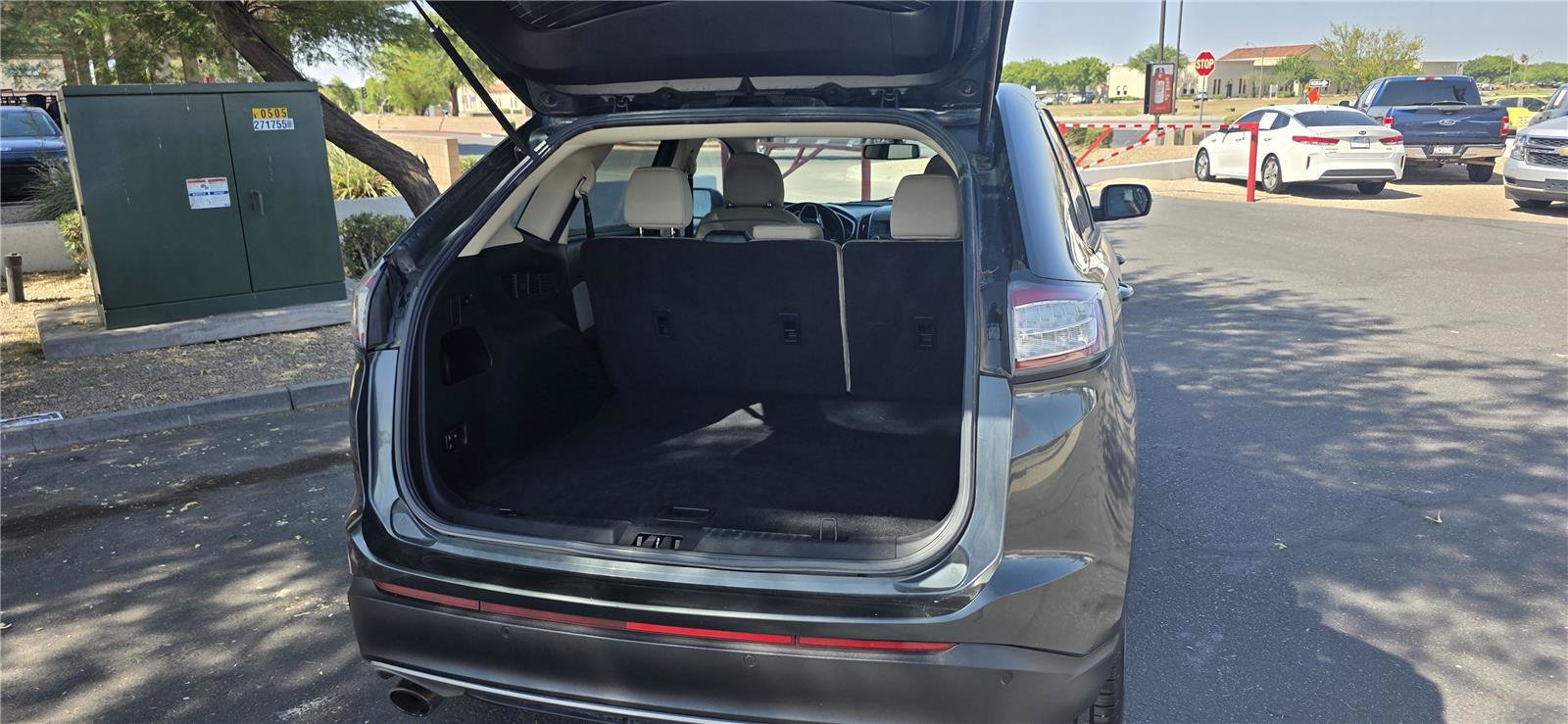 Used 2015 Ford Edge SEL FWD image 10