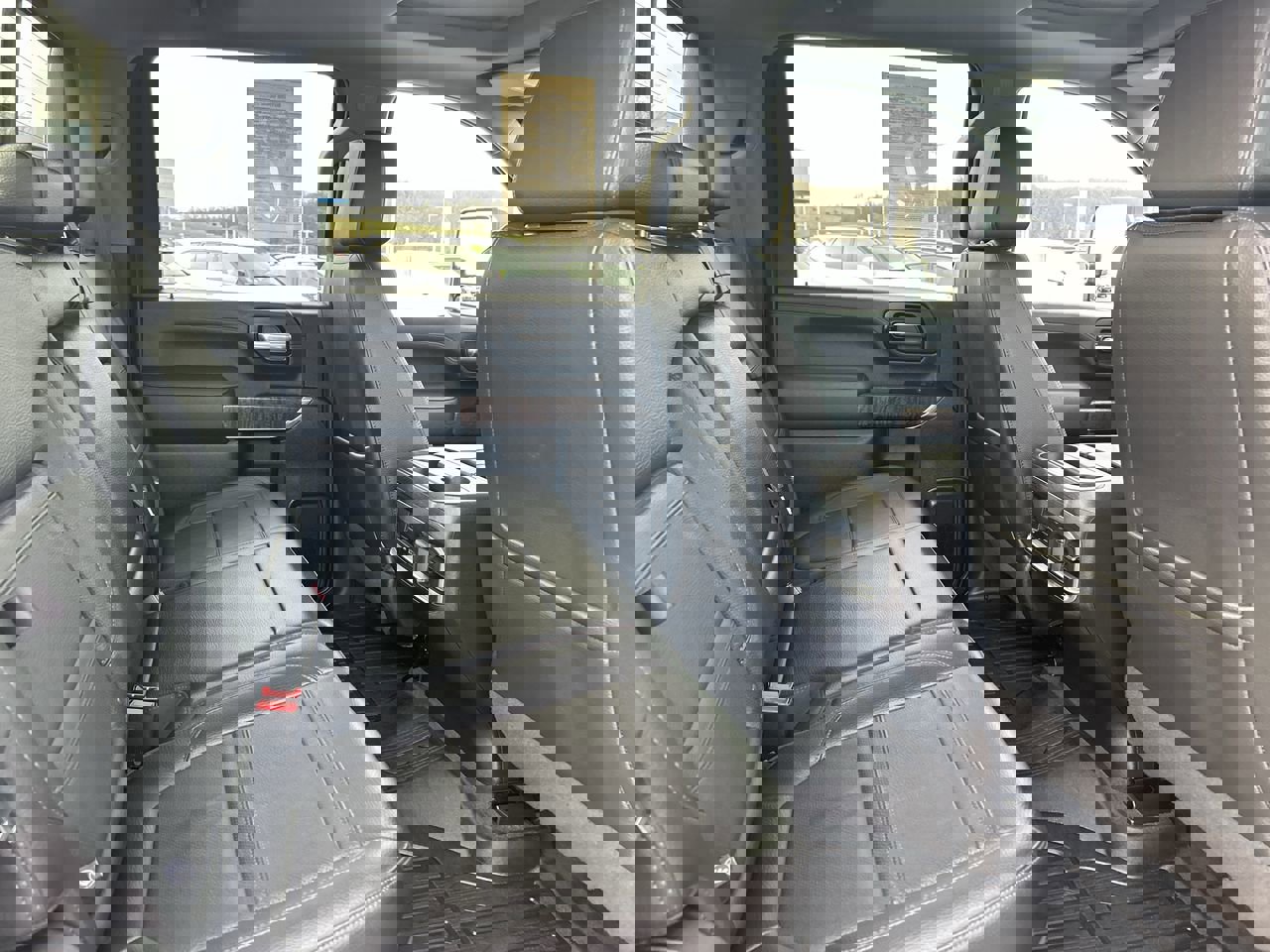 Used 2022 GMC Sierra 2500 Denali w/ Denali Ultimate Package image 19