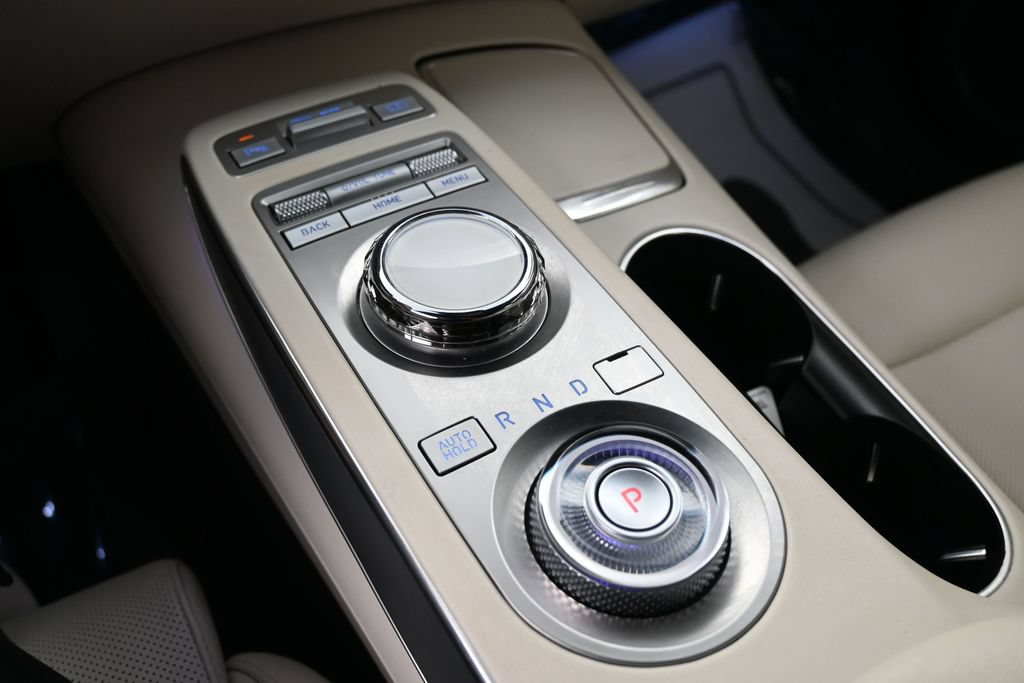 Used 2024 Genesis Electrified GV70 AWD/4WD image 23