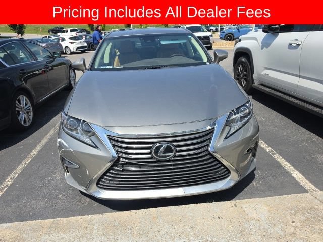 Used 2016 Lexus ES 350 w/ Luxury Package w/Wood Trim FWD image 11