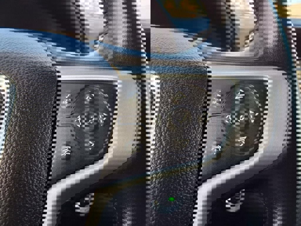 Used 2019 GMC Terrain SLE w/ Driver Convenience Package image 30