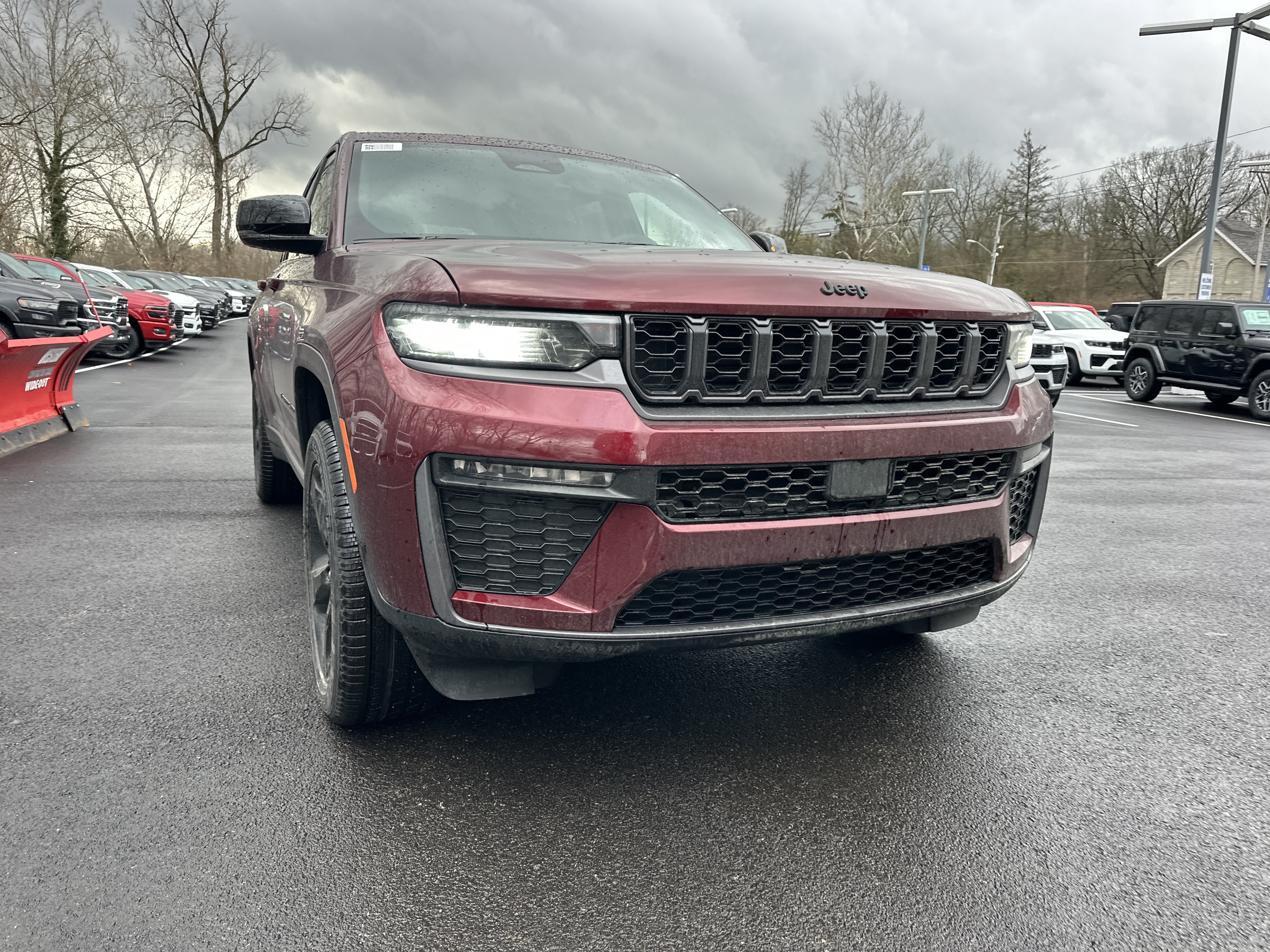 New 2026 Jeep Grand Cherokee Limited w/ Limited Altitude Package AWD/4WD image 18