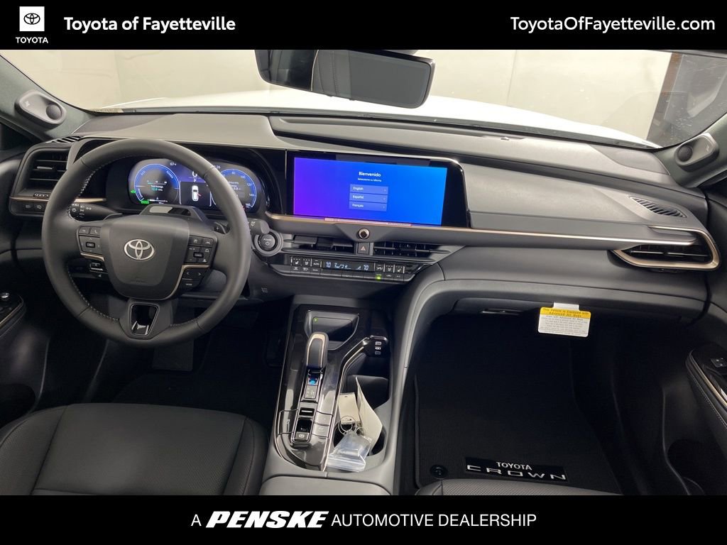 New 2025 Toyota Crown Signia image 17