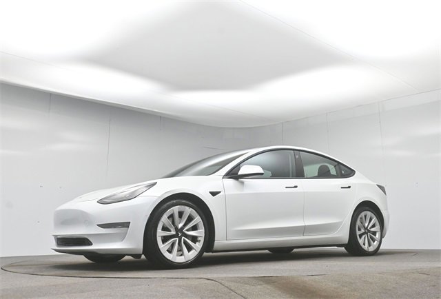 Used 2022 Tesla Model 3 Long Range image 16