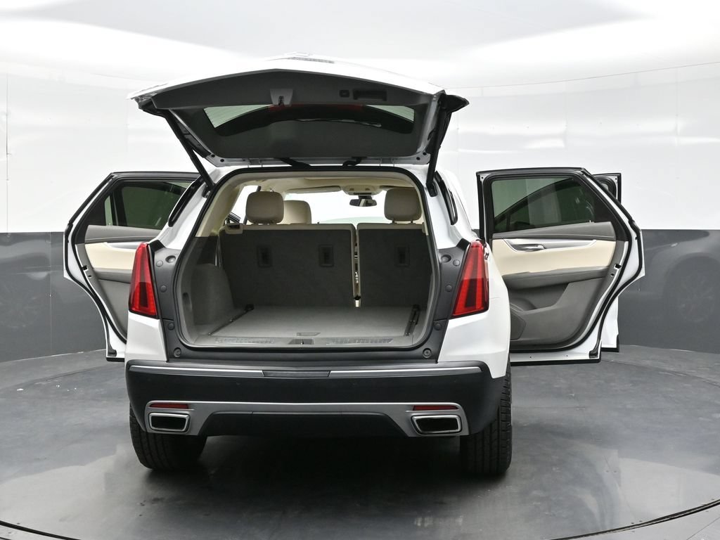 Used 2021 Cadillac XT5 Premium Luxury w/ LPO, Floor Liner Package AWD/4WD image 43