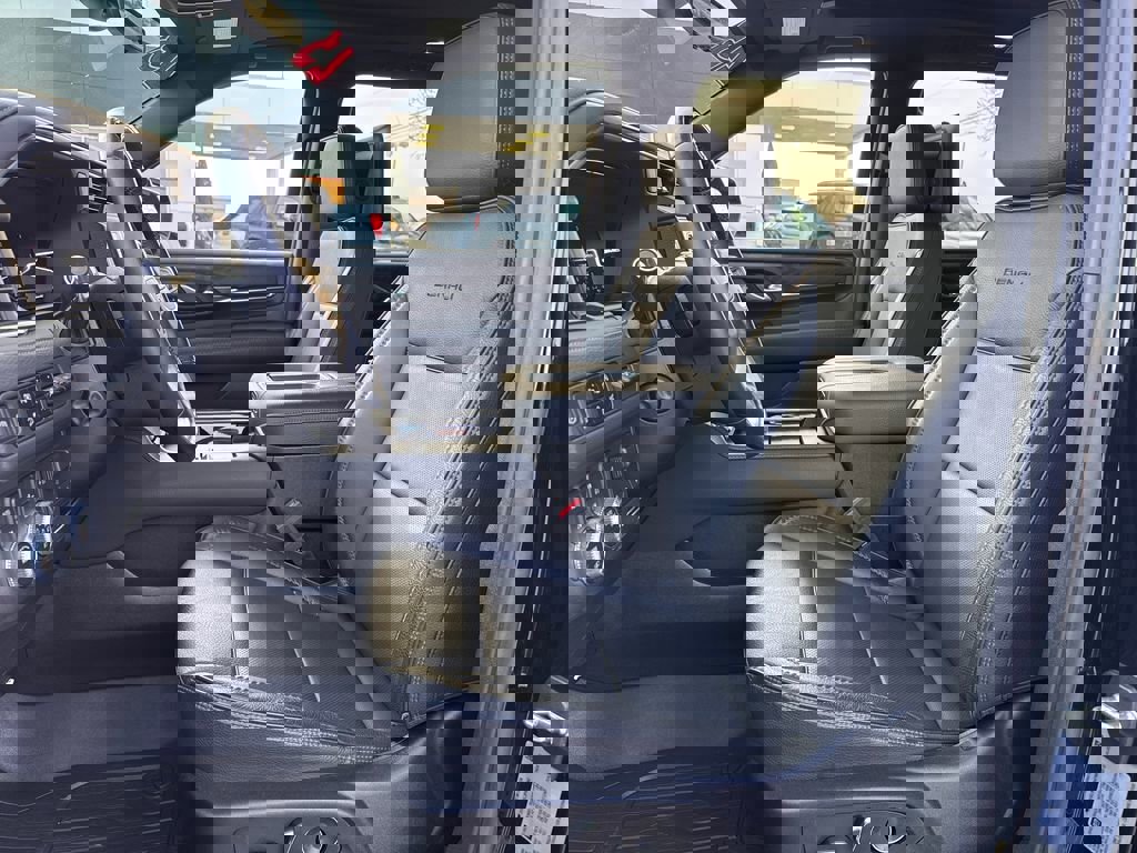 Certified 2023 GMC Yukon XL Denali w/ Denali Reserve Package image 13