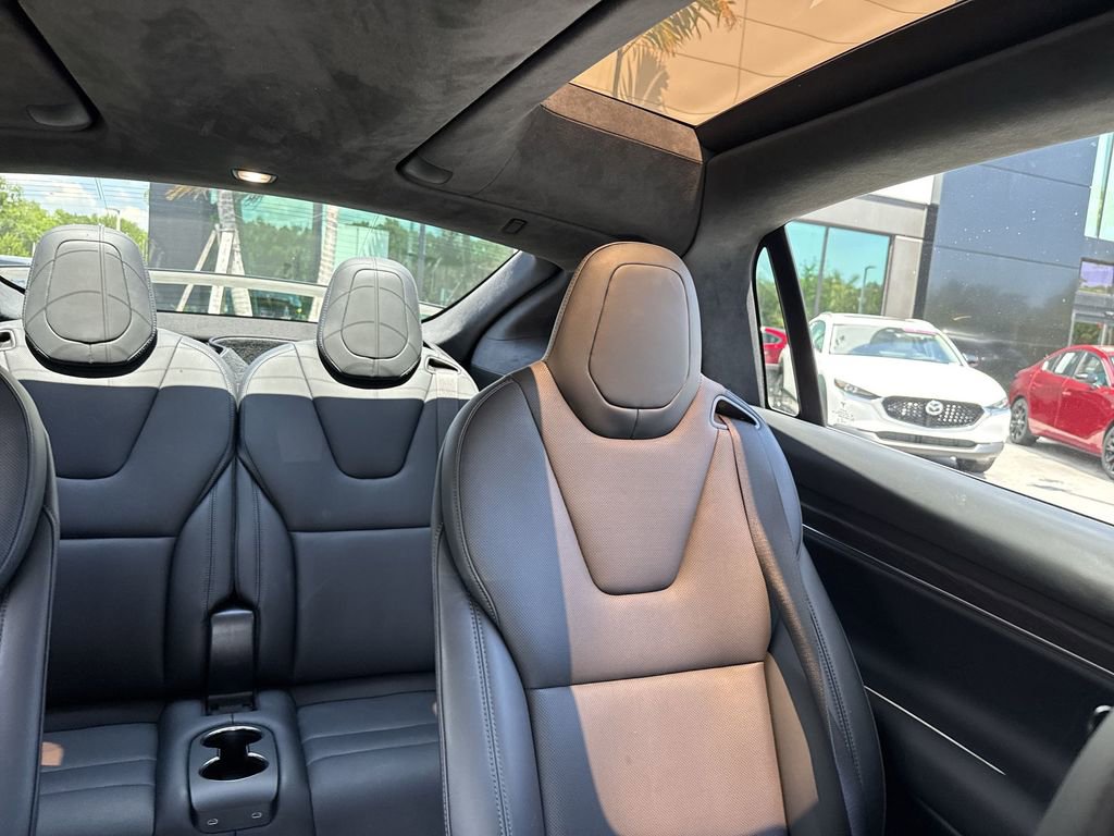 Used 2024 Tesla Model X image 20