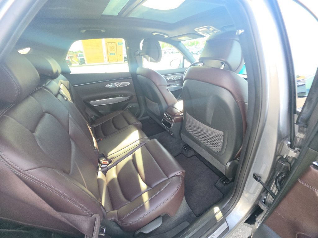 Used 2023 Genesis GV70 2.5T w/ Advanced Package AWD/4WD image 31