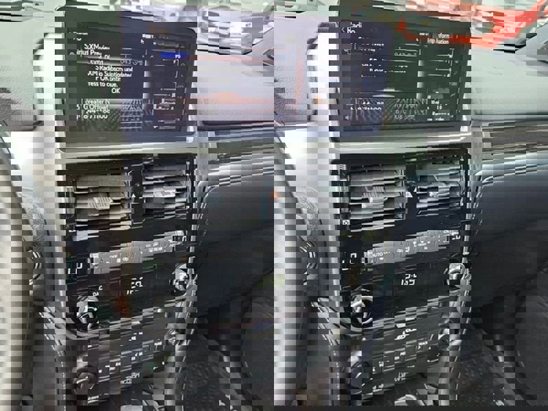 Used 2023 Lexus GX 460 Premium w/ Accessory Package image 20