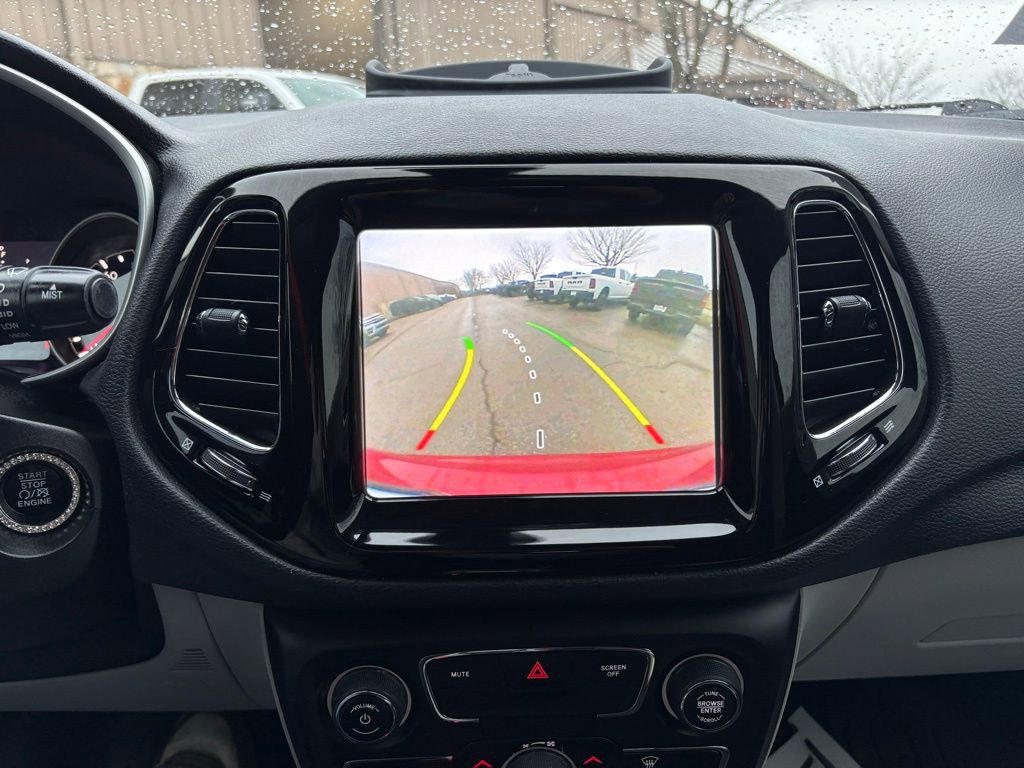 Used 2017 Jeep Compass Limited image 39