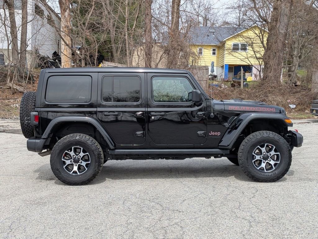 Certified 2022 Jeep Wrangler Unlimited Rubicon AWD/4WD image 2