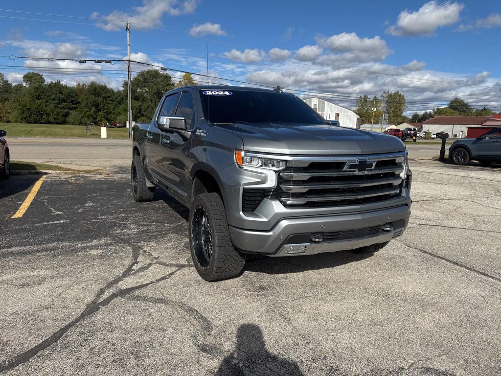 Used 2024 Chevrolet Silverado 1500 High Country w/ Technology Package image 8