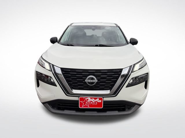 Used 2022 Nissan Rogue S AWD/4WD image 2