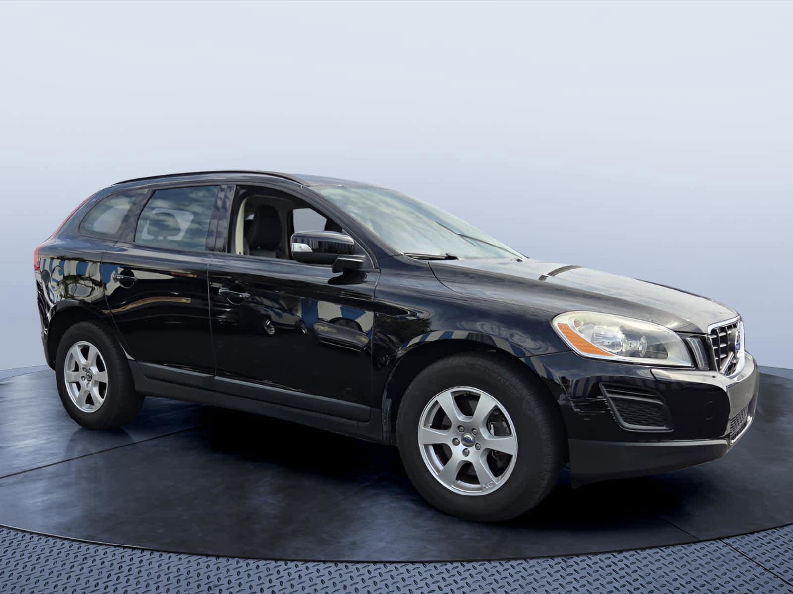Used 2011 Volvo XC60 3.2 AWD/4WD image 1