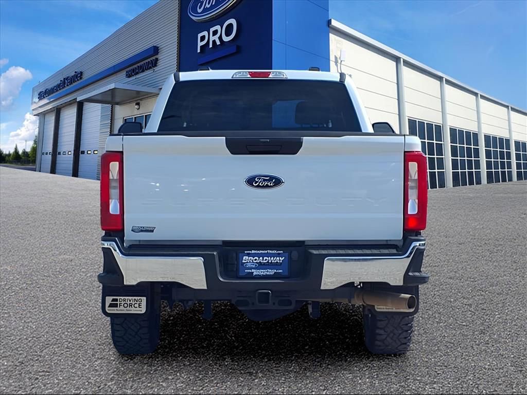 Used 2023 Ford F250 XLT w/ FX4 Off-Road Package AWD/4WD image 34