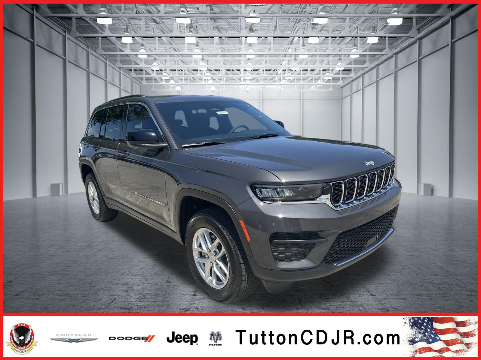 New 2026 Jeep Grand Cherokee Laredo w/ Trailer Tow Package