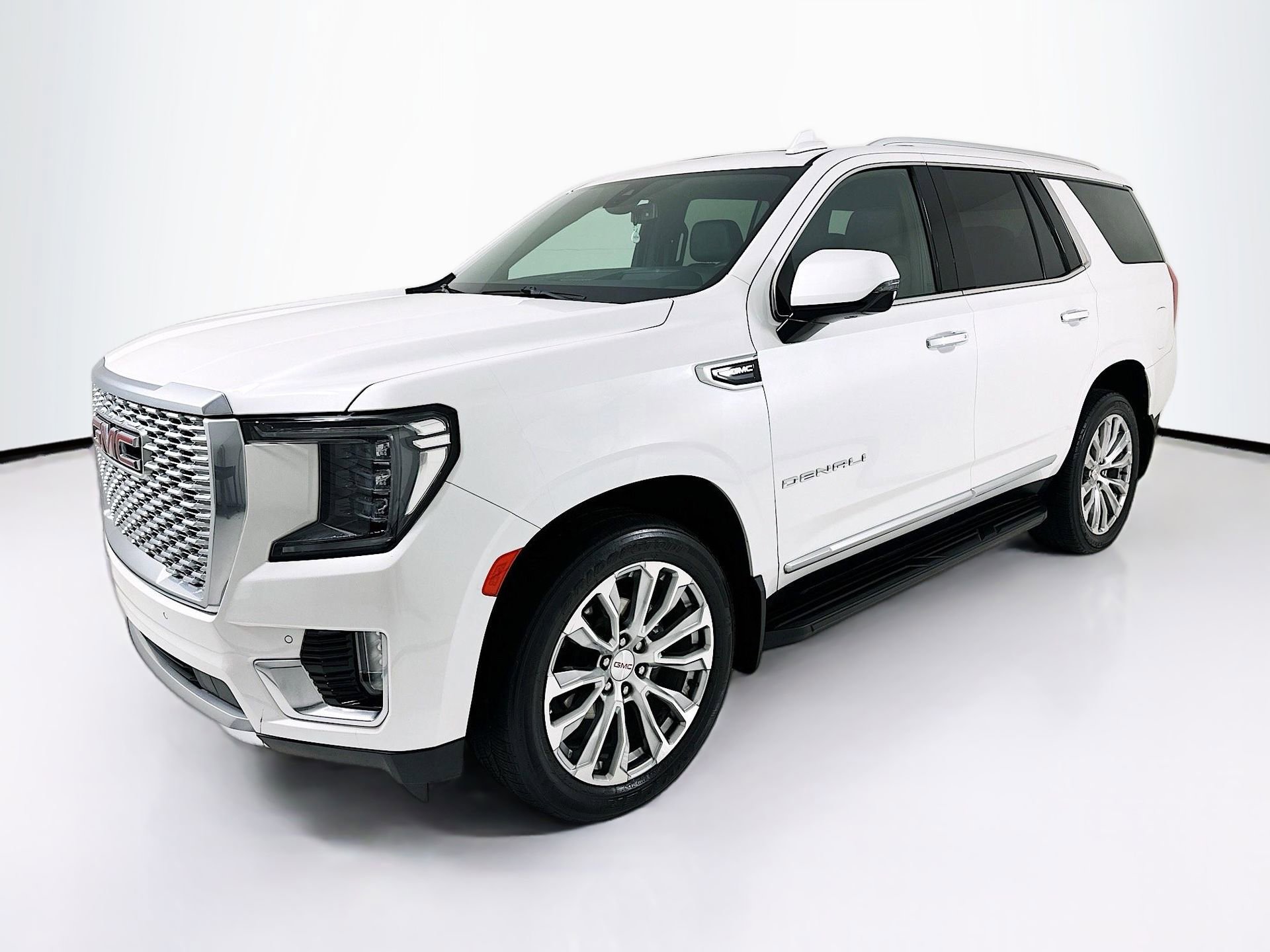 Used 2022 GMC Yukon Denali image 3