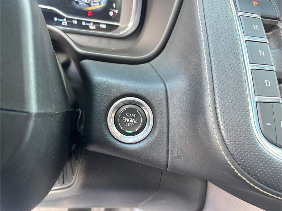 Used 2022 GMC Yukon SLT w/ SLT Premium Package RWD image 32