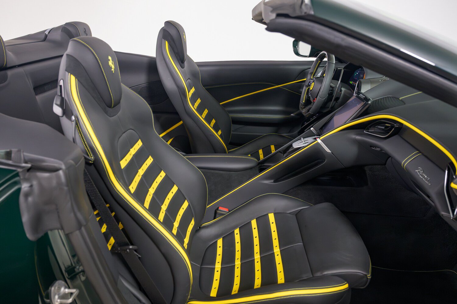 Used 2025 Ferrari Roma Spider RWD image 34