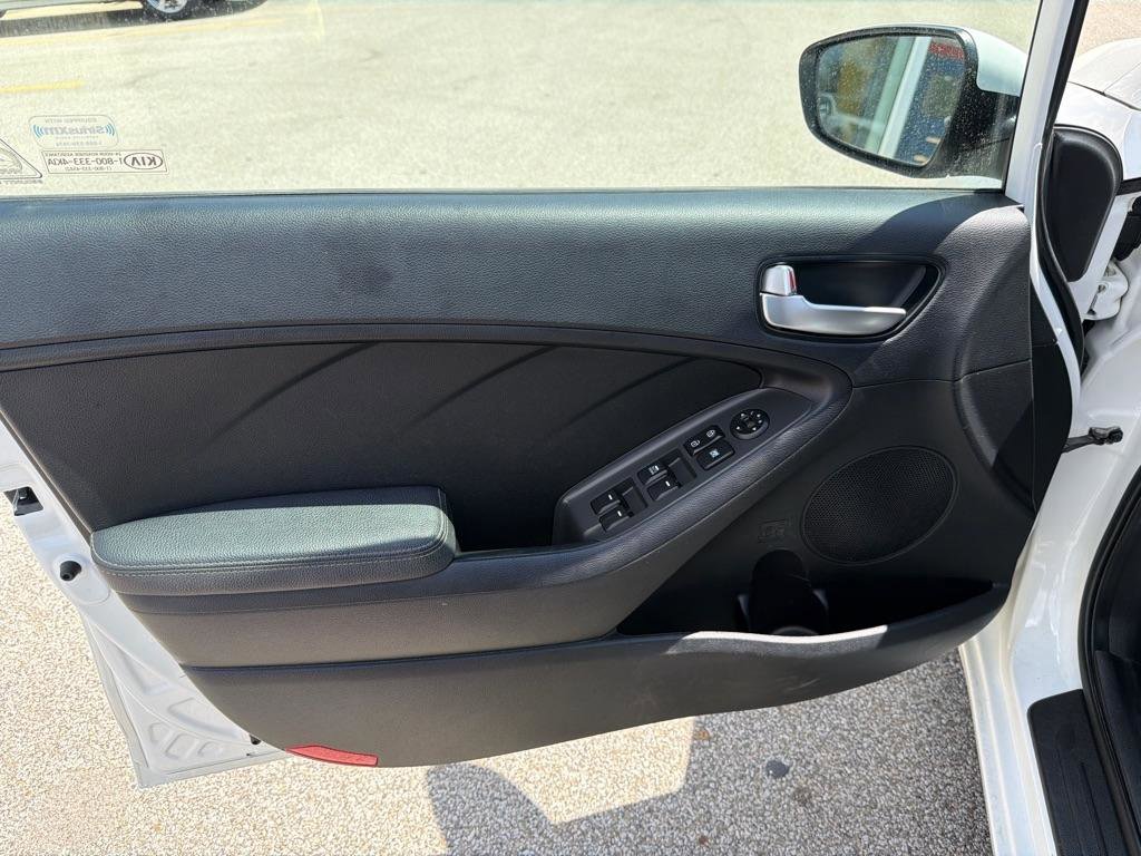 Used 2017 Kia Forte LX FWD image 10