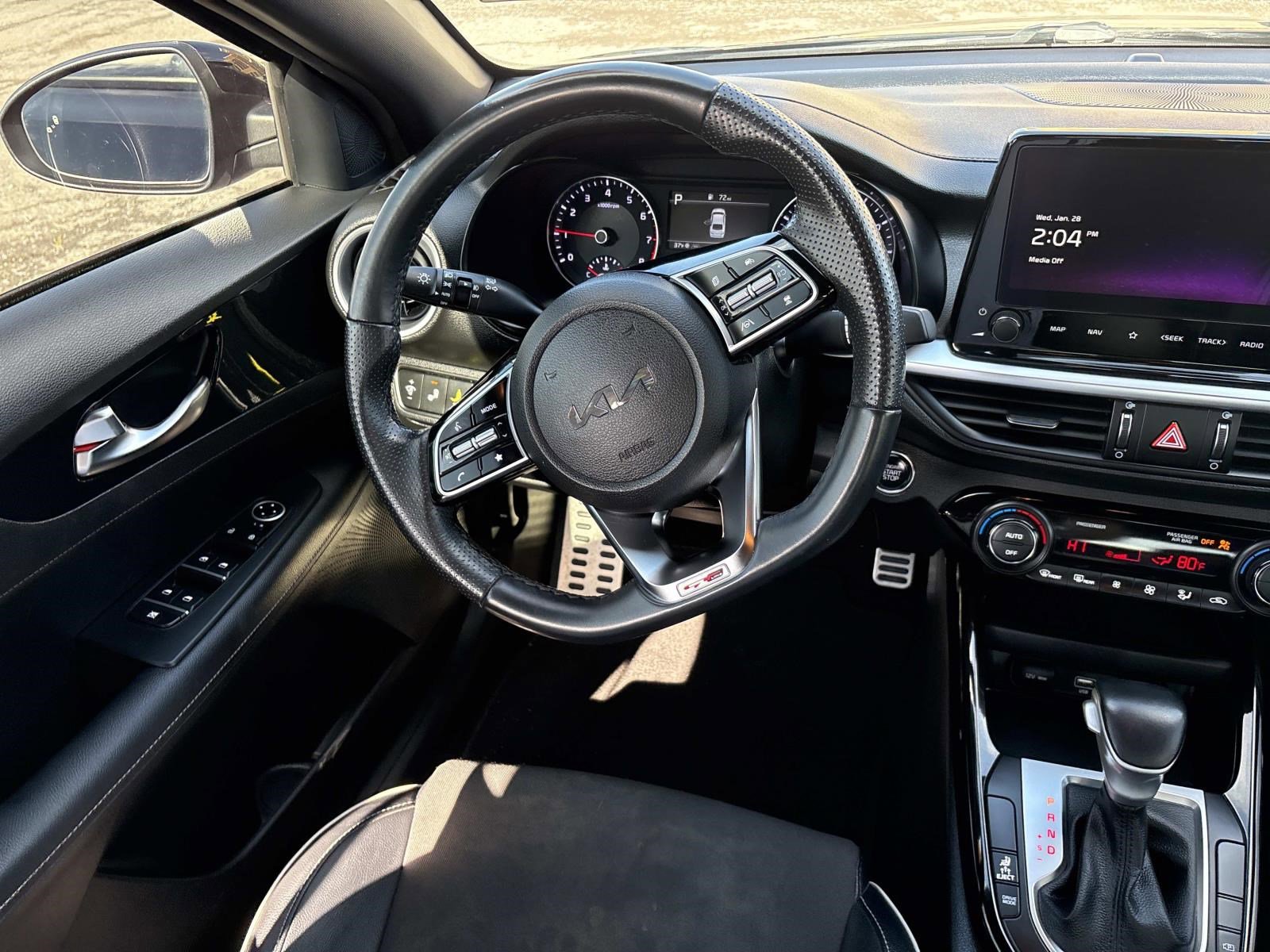 Used 2023 Kia Forte GT-Line w/ GT-Line Technology Package image 12