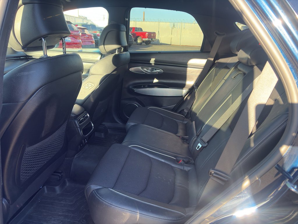 Used 2022 Genesis GV70 2.5T w/ Sport Prestige Package image 8