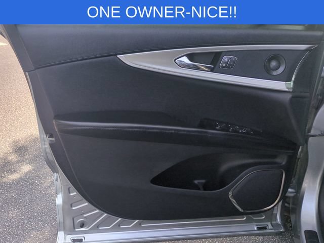 Used 2020 Lincoln Nautilus Reserve FWD image 12