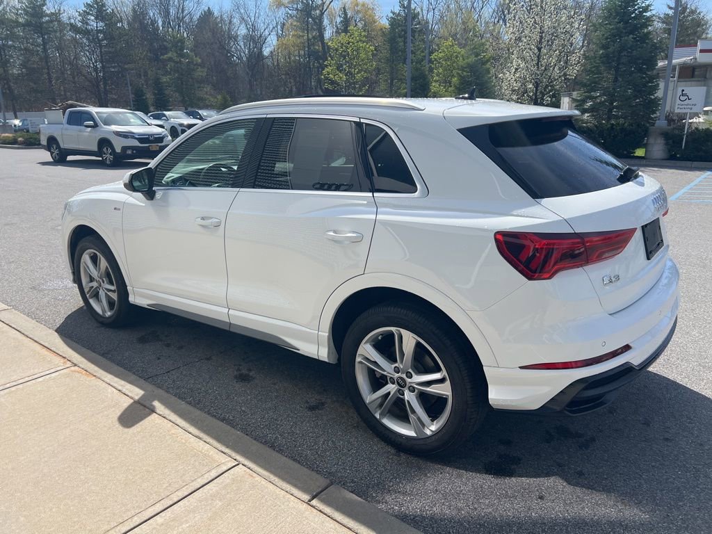 Used 2021 Audi Q3 2.0T Premium Plus w/ Premium Plus Package image 33