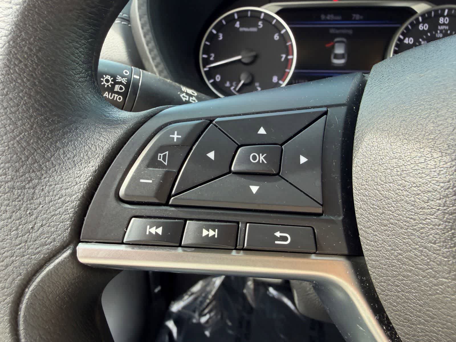Certified 2025 Nissan Sentra SV w/ Trunk Package image 17