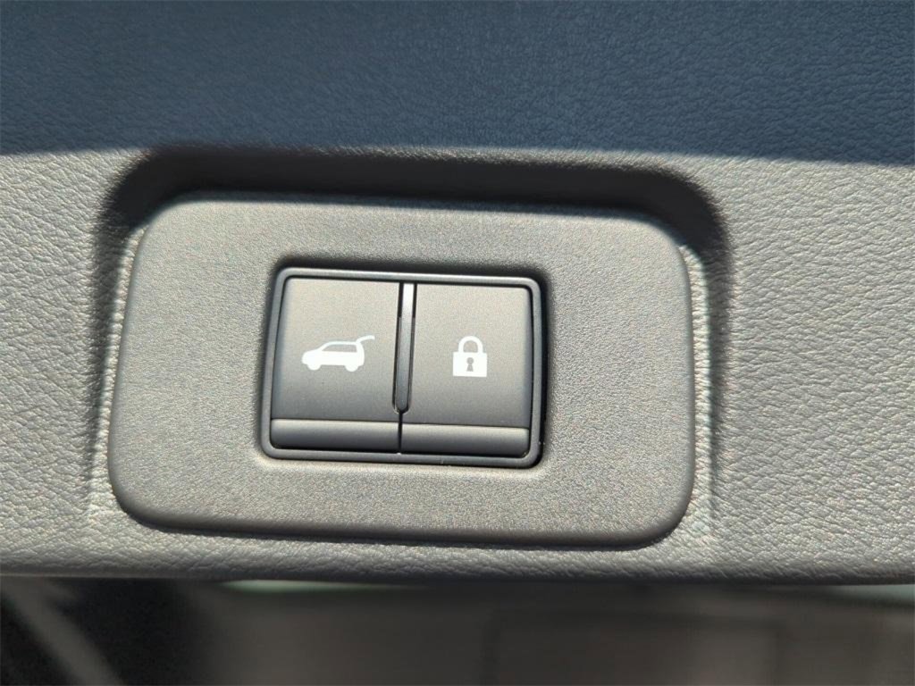 New 2026 Nissan Rogue SV image 25