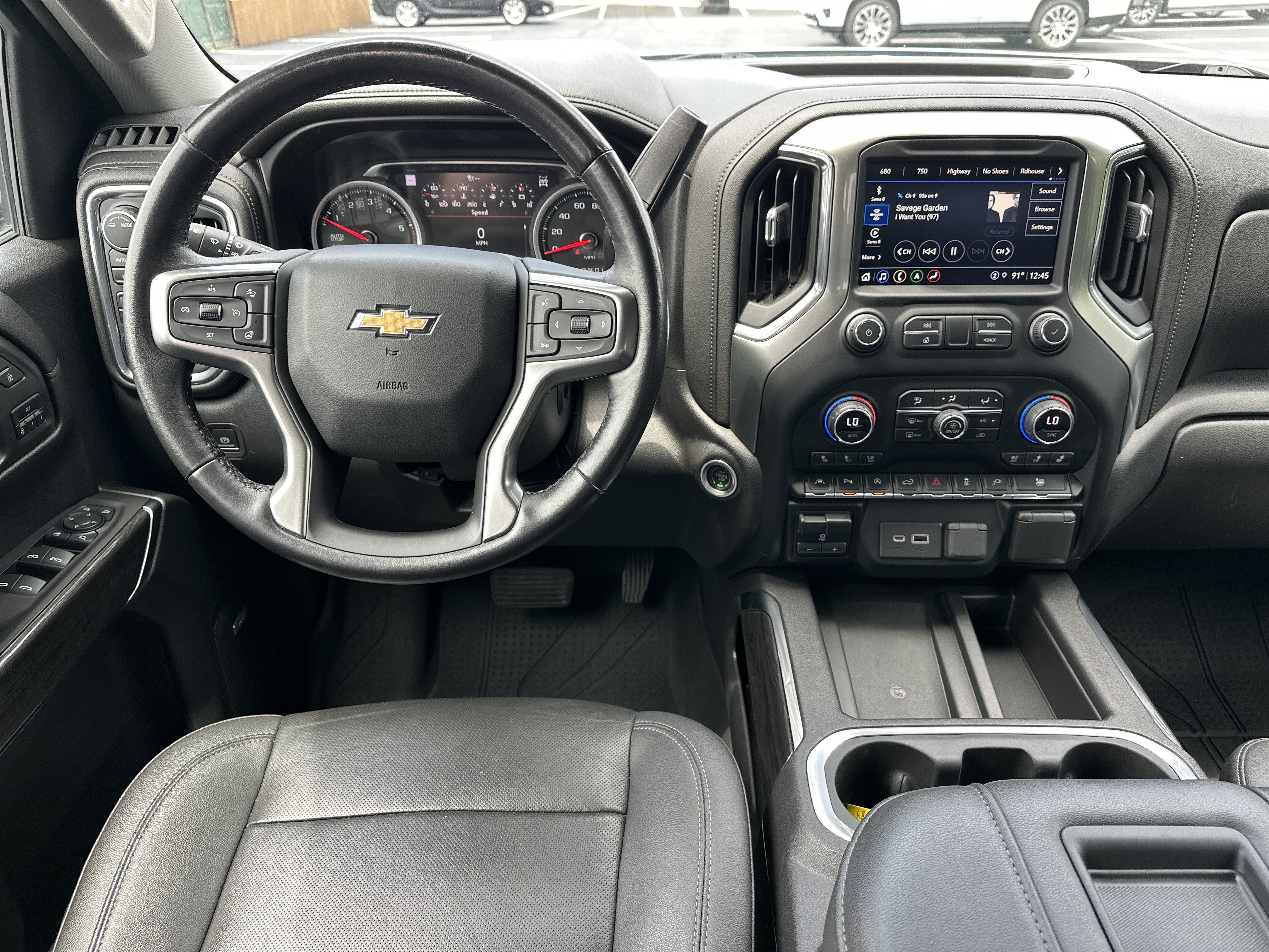 Used 2021 Chevrolet Silverado 1500 LTZ w/ LTZ Premium Package AWD/4WD image 16