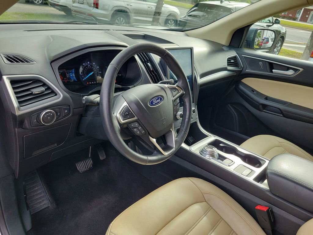 Used 2022 Ford Edge SEL AWD/4WD image 14