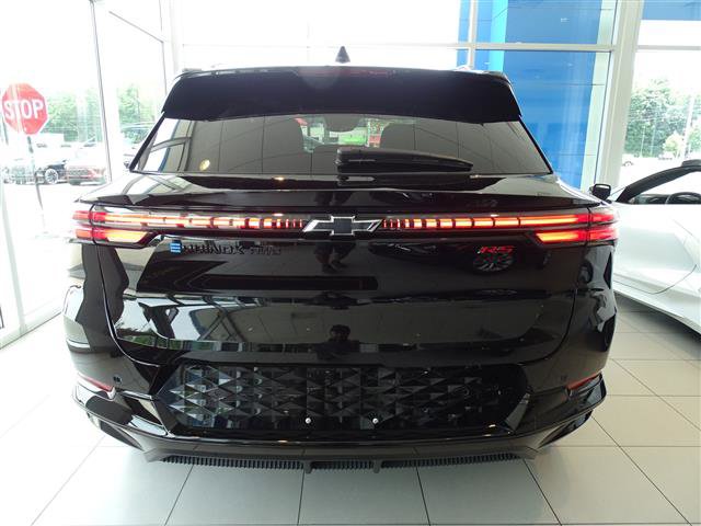 Used 2024 Chevrolet Equinox EV RS image 3