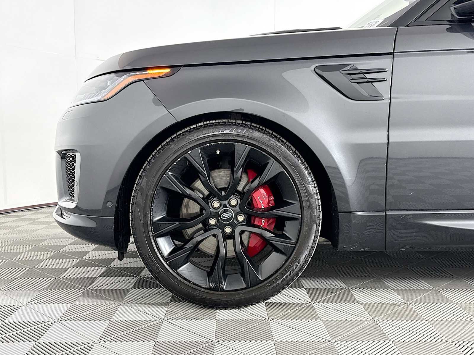 Used 2021 Land Rover Range Rover Sport HST image 28