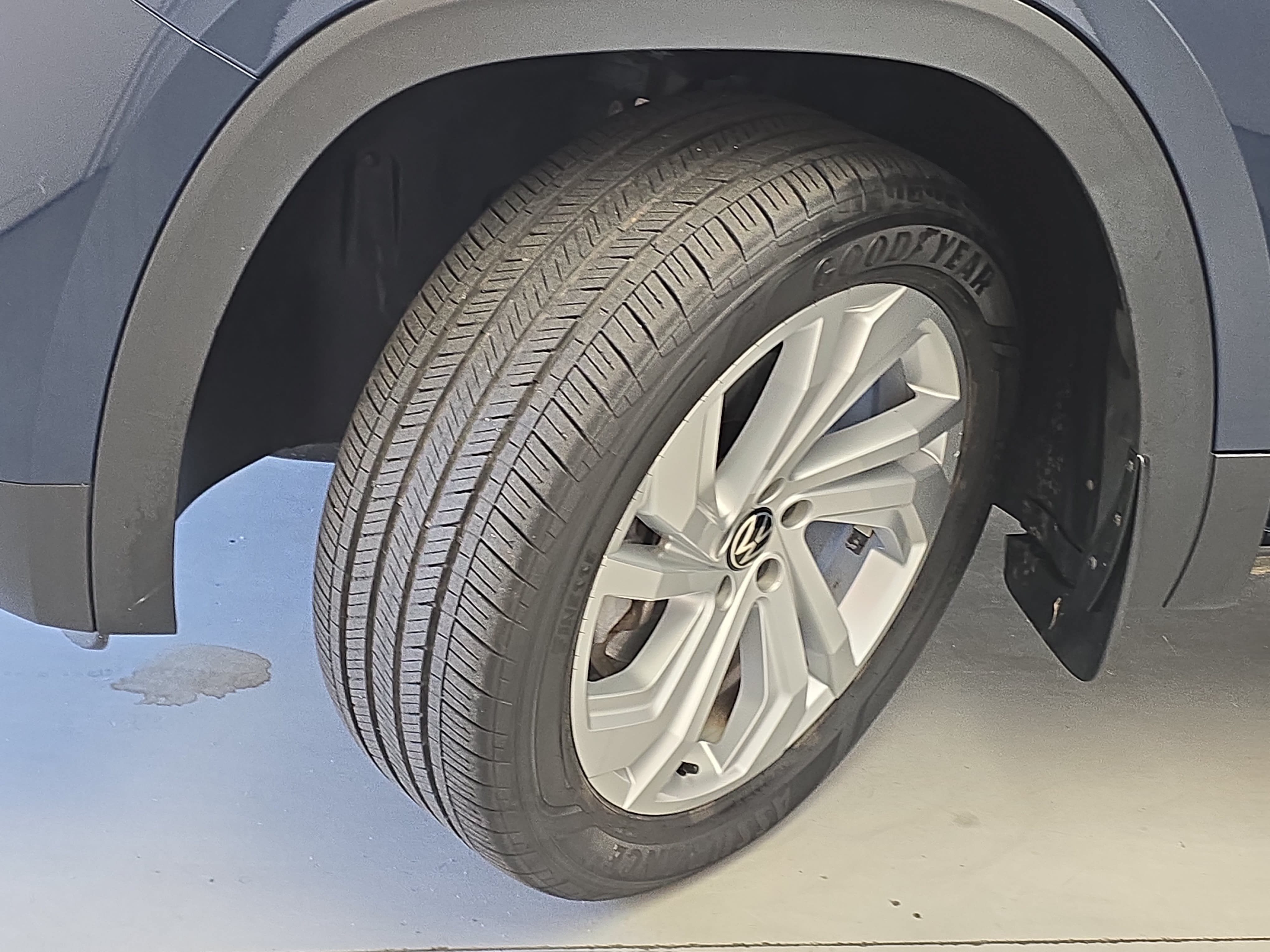 Certified 2023 Volkswagen Atlas SE FWD image 33
