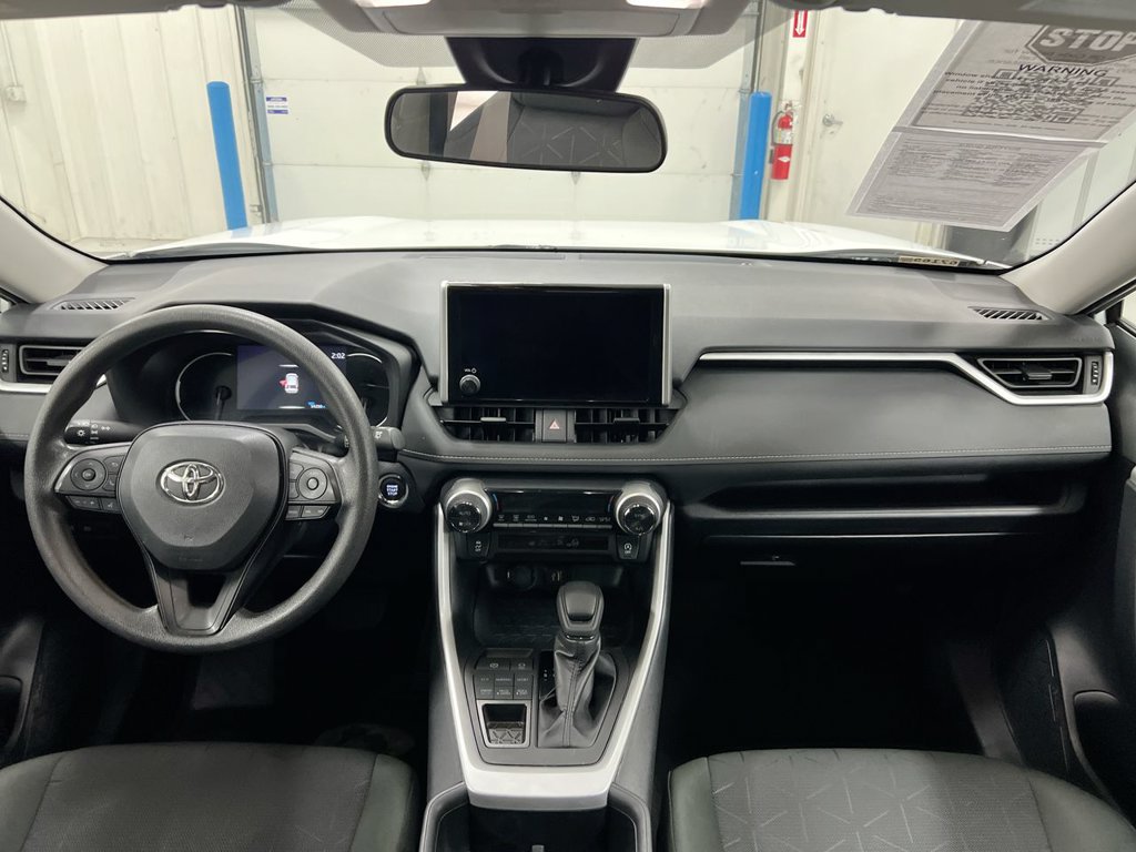 Used 2024 Toyota RAV4 XLE AWD/4WD image 10