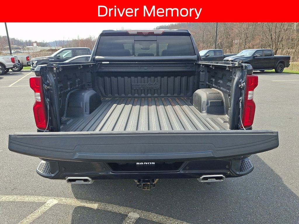 Used 2023 Chevrolet Silverado 1500 High Country w/ Technology Package AWD/4WD image 28
