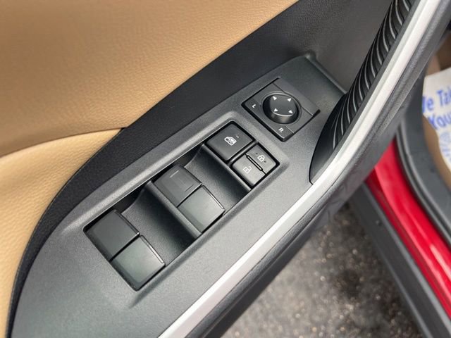 Used 2019 Toyota RAV4 LE w/ Carpet Mat Package image 24