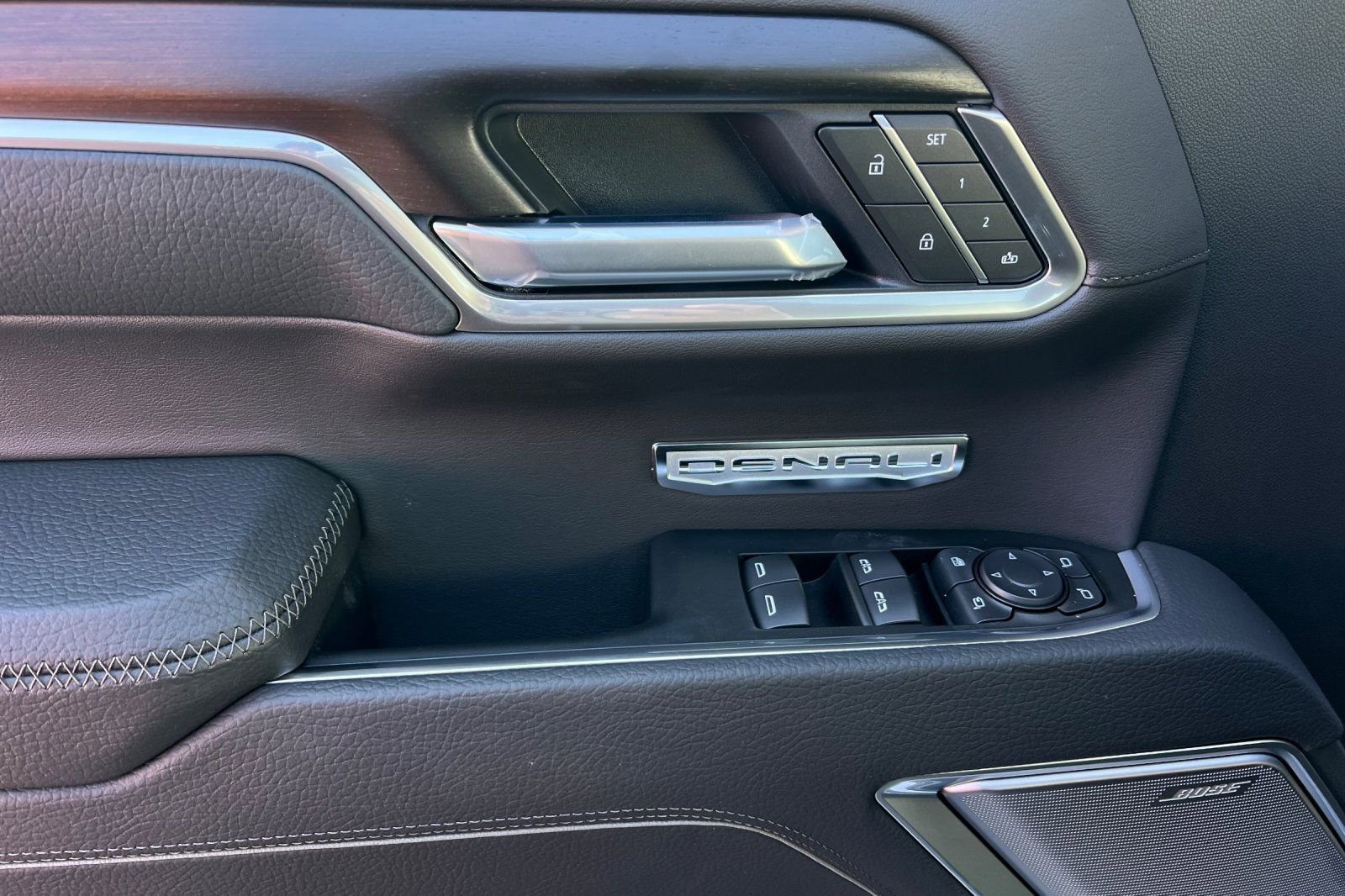 New 2026 GMC Sierra 1500 Denali w/ Technology Package image 9
