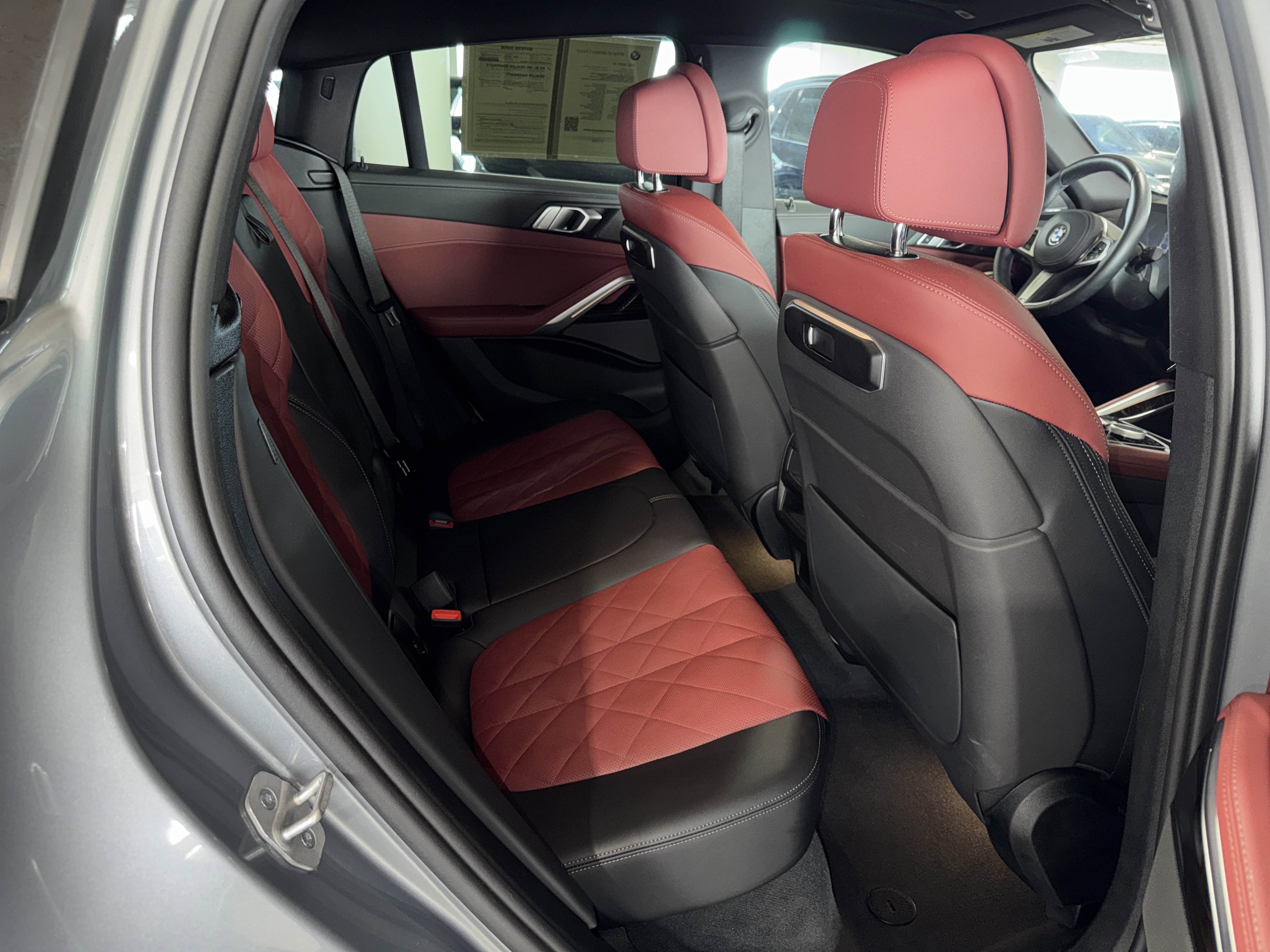 Certified 2025 BMW X6 xDrive40i image 12