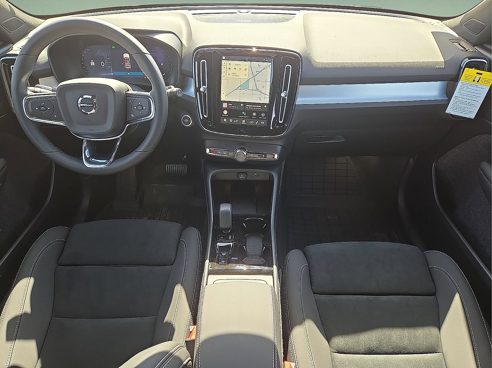 New 2026 Volvo XC40 B5 Ultra w/ Protection Package Premier AWD/4WD image 17