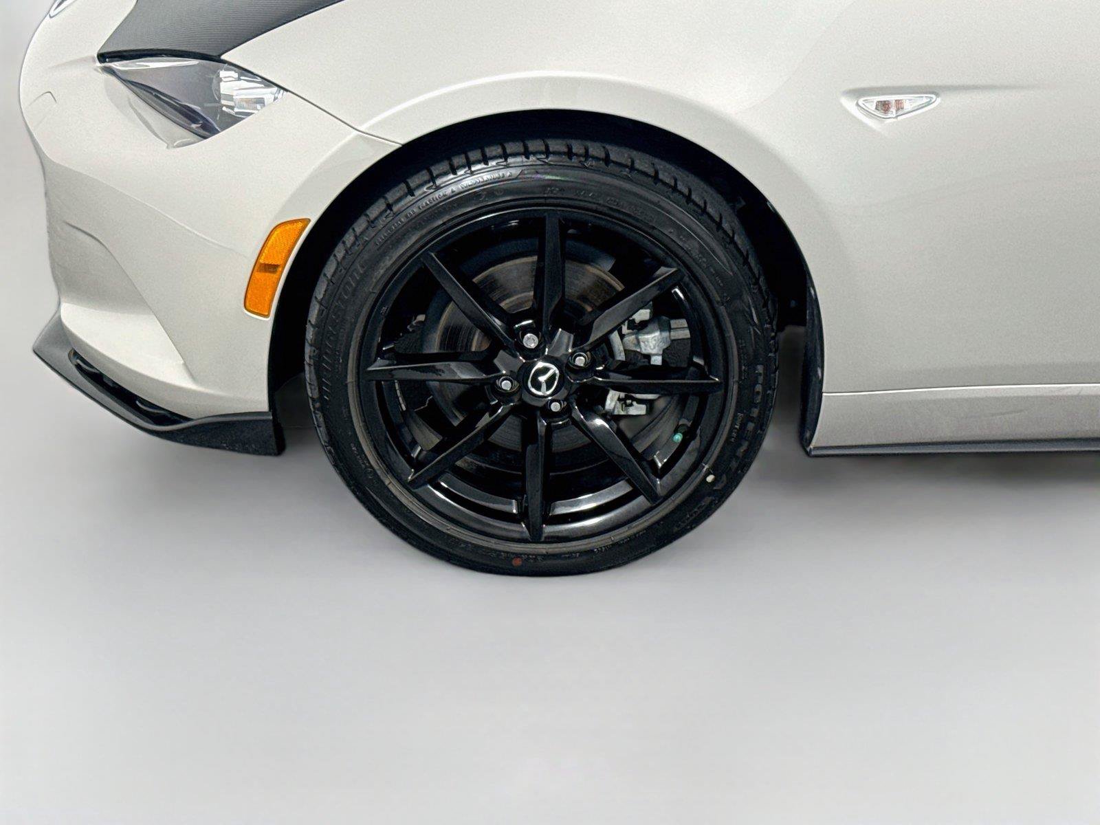 Used 2023 MAZDA MX-5 Miata Club RWD image 32