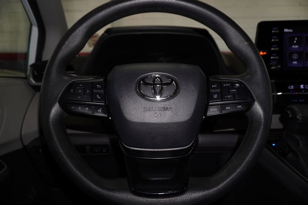 Certified 2022 Toyota Sienna LE image 19