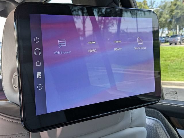 New 2026 Cadillac Escalade ESV Platinum Sport w/ LPO, ONYX Package AWD/4WD image 17