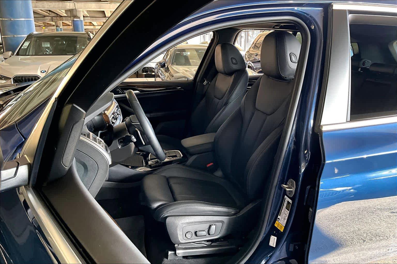 Certified 2024 BMW X3 sDrive30i w/ Convenience Package image 7