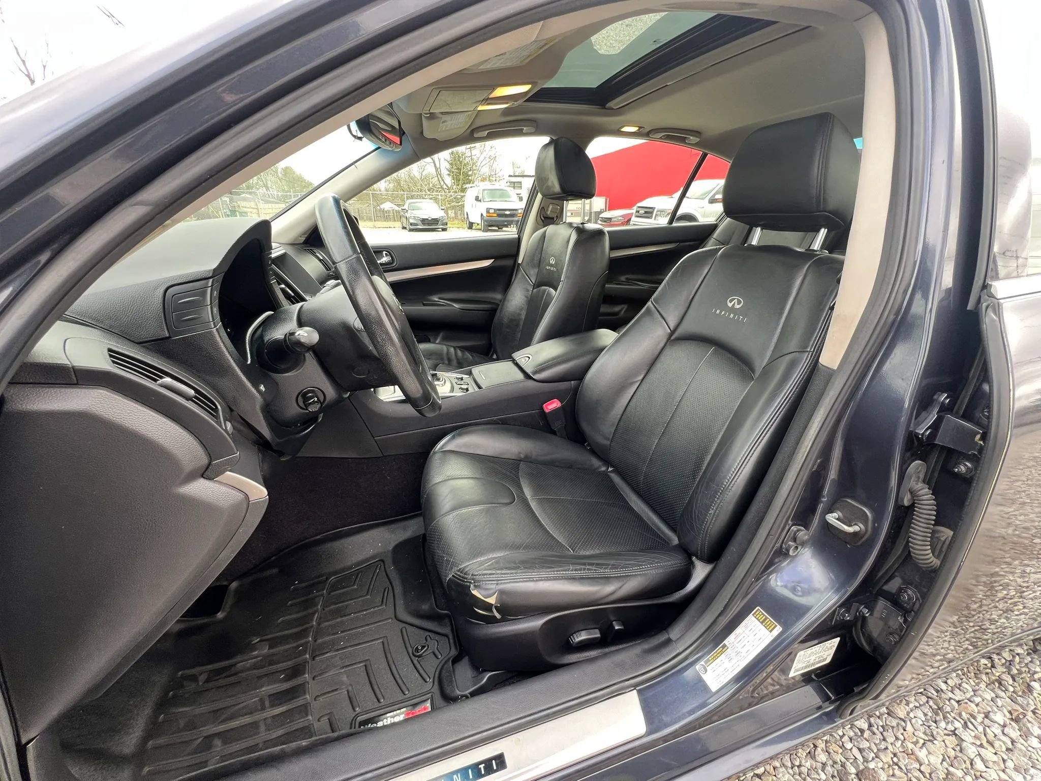 Used 2012 INFINITI G37 x Sedan w/ Premium Pkg image 11